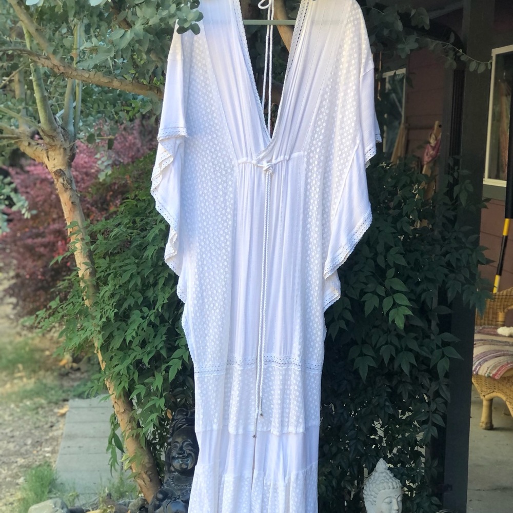 Free People white long kaftan L